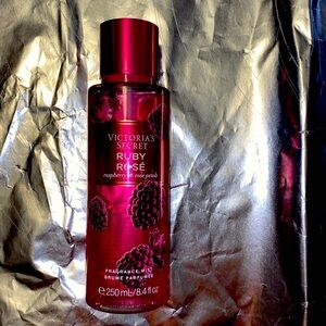Victoria's Secrets Ruby Rose raspberry& rose petals  fragrance mist